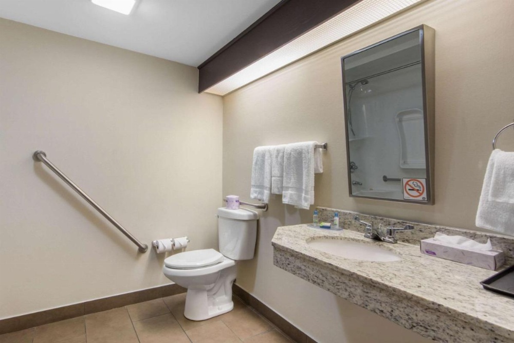 Sleep Inn Sault Ste. Marie Image 15